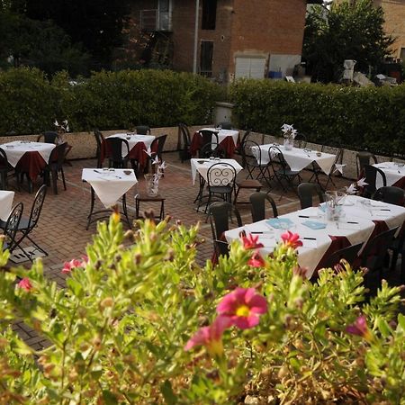 Hotel Emi Lippo Dış mekan fotoğraf