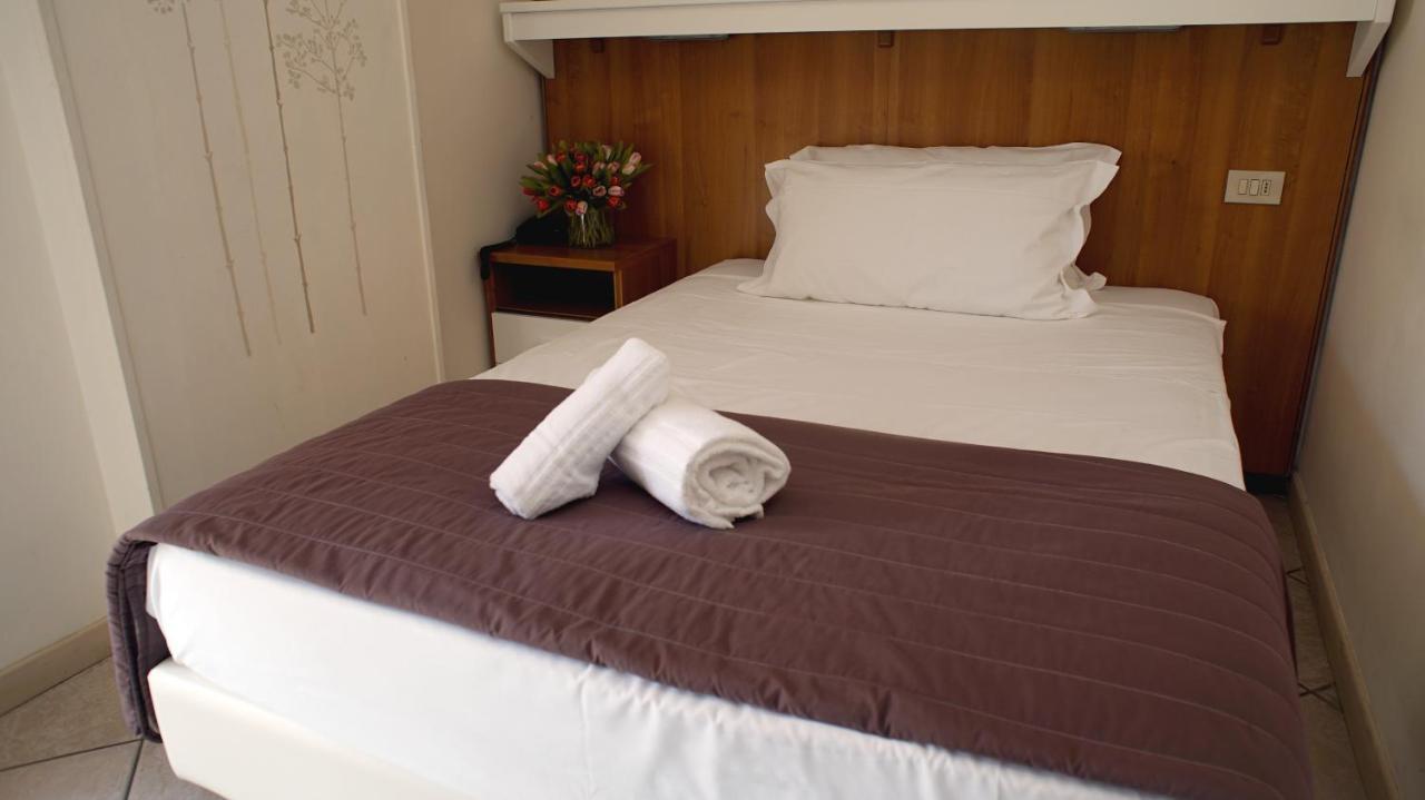 Hotel Emi Lippo Dış mekan fotoğraf